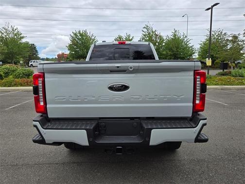 2025 Ford F-350 Lariat Super Duty