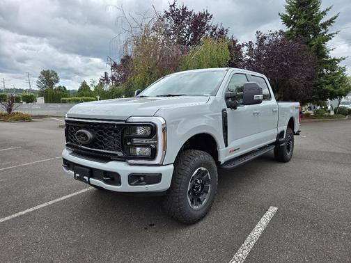 2025 Ford F-350 Lariat Super Duty