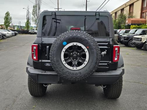 Shadow Black 2026 Ford Bronco Badlands