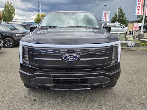 2025 Ford F-150 Lightning Platinum