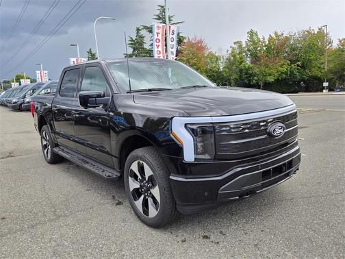 2025 Ford F-150 Lightning Platinum