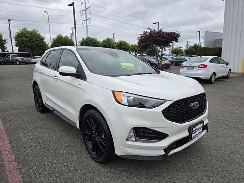 2022 Ford Edge ST Line