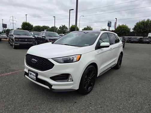 2022 Ford Edge ST Line