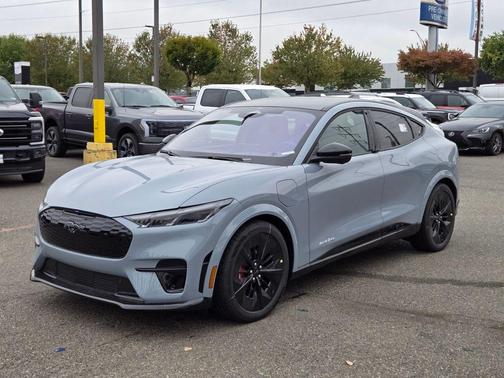 2025 Ford Mustang Mach-E GT