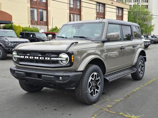 Gray 2026 Ford Bronco Outer Banks