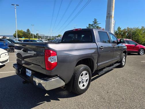 2017 Toyota Tundra SR5