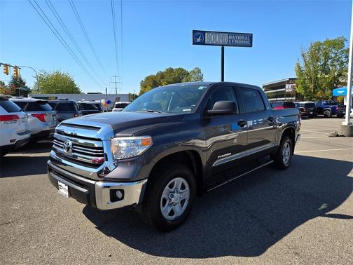 2017 Toyota Tundra SR5