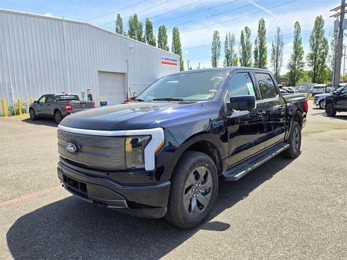 2025 Ford F-150 Lightning LARIAT