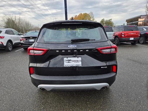 2023 Ford Escape Base