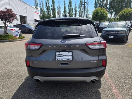 2022 Ford Escape SE