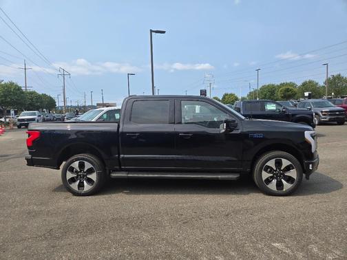 Agate Black Metallic 2025 Ford F-150 Lightning Platinum