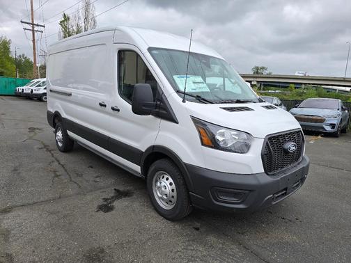 Oxford White 2026 Ford Transit-250 148 WB Medium Roof Cargo