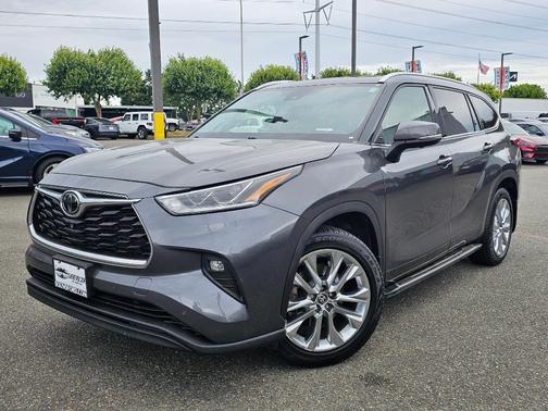Magnetic Gray Metallic 2023 Toyota Highlander Limited