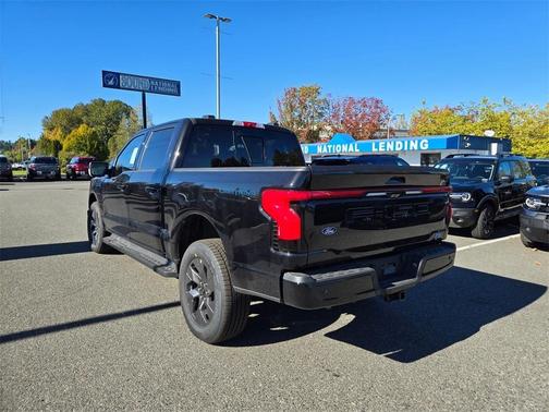 2025 Ford F-150 Lightning LARIAT