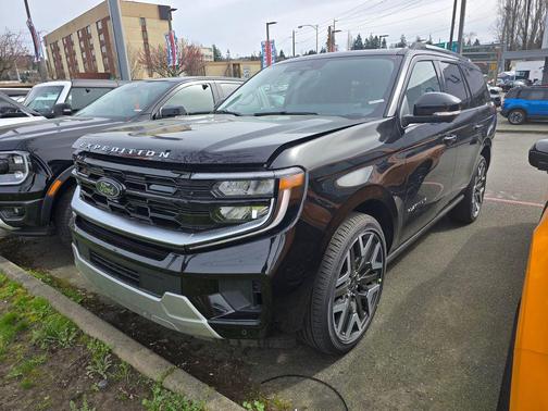 Agate Black Metallic 2026 Ford Expedition Platinum