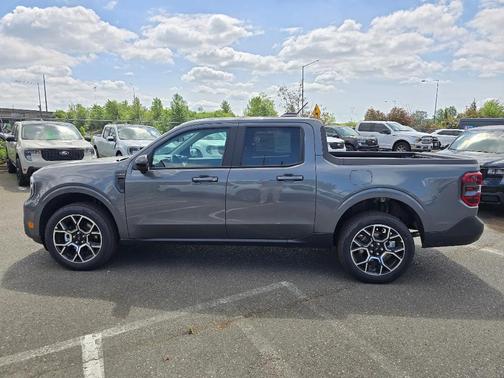Carbonized Gray Metallic 2026 Ford Maverick Lariat