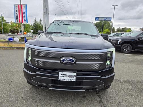 2023 Ford F-150 Lightning XLT