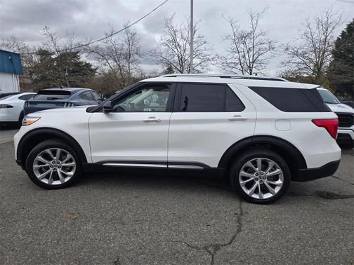 2022 Ford Explorer Platinum