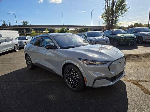 2025 Ford Mustang Mach-E Premium