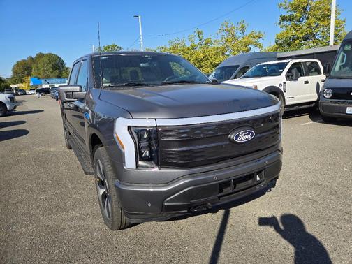 2025 Ford F-150 Lightning Platinum