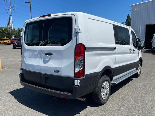 2021 Ford Transit-250 Base