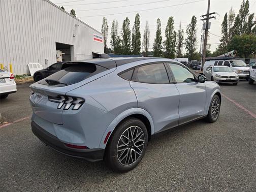 2025 Ford Mustang Mach-E Premium