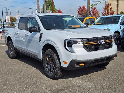 Space White Metallic 2026 Ford Maverick Tremor