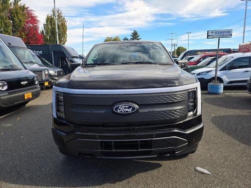 Agate Black Metallic 2025 Ford F-150 Lightning Flash