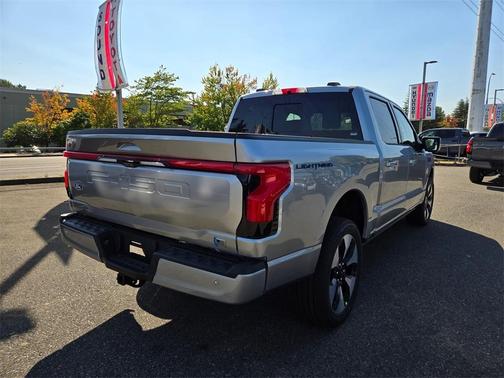 2025 Ford F-150 Lightning Platinum
