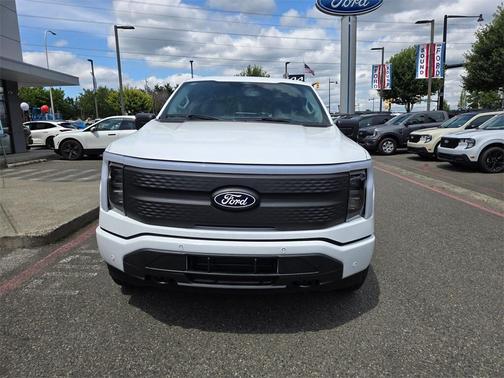 2025 Ford F-150 Lightning Flash