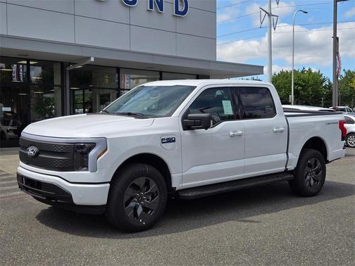 2025 Ford F-150 Lightning Flash