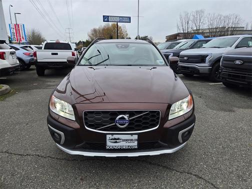 2016 Volvo XC70 T5 Platinum