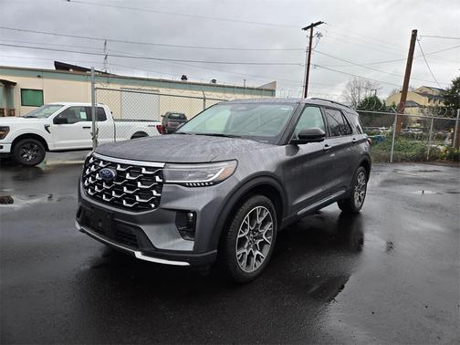 2025 Ford Explorer Platinum