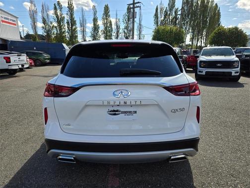 2022 INFINITI QX50 Pure