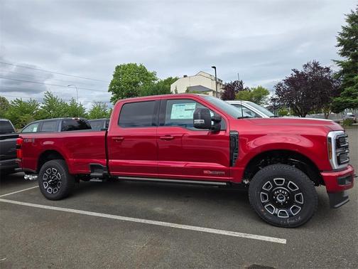 2025 Ford F-350 Platinum