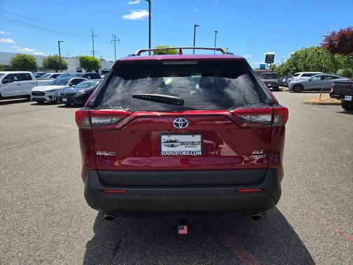 2022 Toyota RAV4 Hybrid XLE Premium