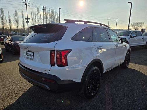 2023 Kia Sorento X-Line S