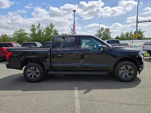 Agate Black Metallic 2025 Ford F-150 Lightning Flash