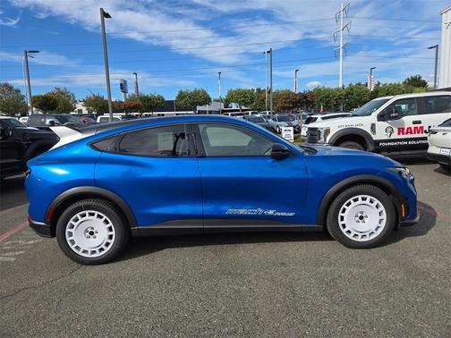 2025 Ford Mustang Mach-E GT