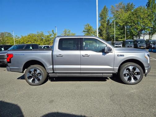 2025 Ford F-150 Lightning Platinum