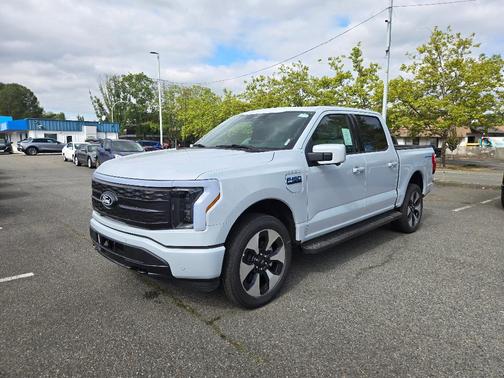 2025 Ford F-150 Lightning Platinum