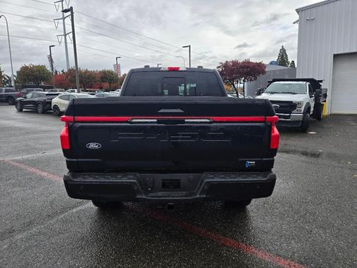 2025 Ford F-150 Lightning Platinum