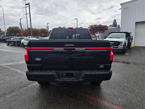 2025 Ford F-150 Lightning Platinum