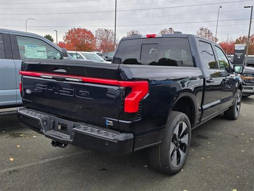 2025 Ford F-150 Lightning Platinum