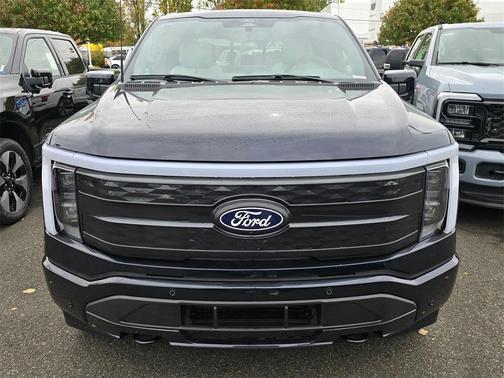 2025 Ford F-150 Lightning Platinum