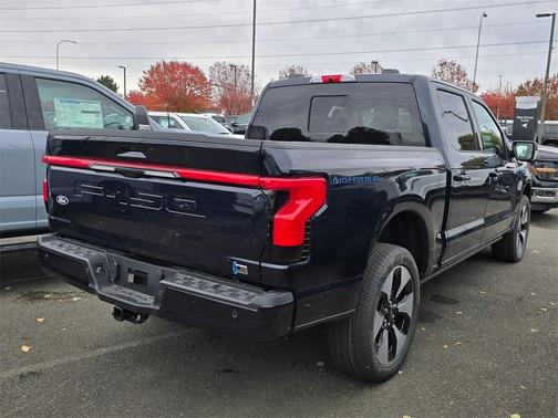 2025 Ford F-150 Lightning Platinum