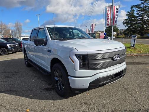 2025 Ford F-150 Lightning Flash