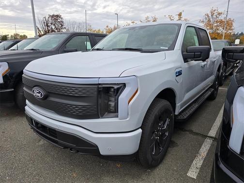 2025 Ford F-150 Lightning Flash