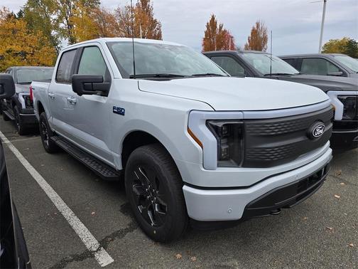 2025 Ford F-150 Lightning Flash