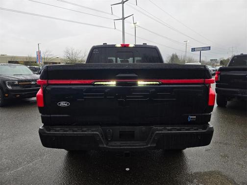 2025 Ford F-150 Lightning Platinum